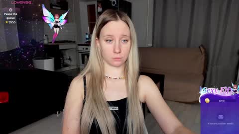 LusyaGreenberg online show from December 4, 4:49 pm