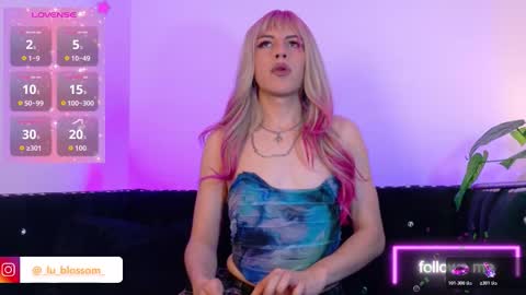 Lu Blossom online show from January 6, 6:44 pm