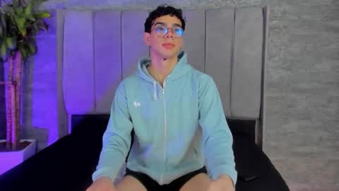 Snapshot of luuck_6 chatting on February 3, 6:46 pm luuck online show from February 3, 6:46 pm