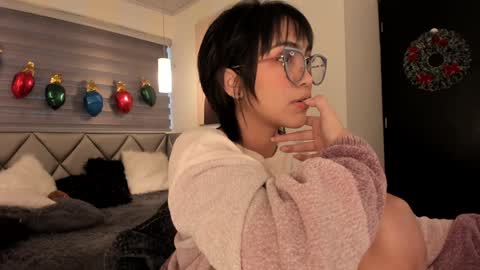 Lu online show from December 22, 11:44 am