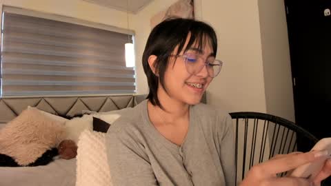 Lu online show from January 5, 3:34 pm