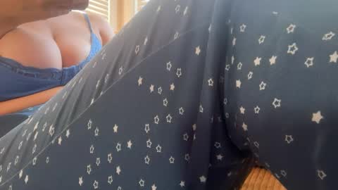 Snapshot of luuunaheartxxx chatting on September 24, 6:55 pm luuunaheartxxx online show from September 24, 6:55 pm