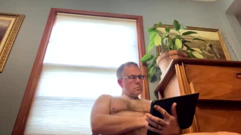 luv2bwatched1966 online show from November 9, 9:24 pm