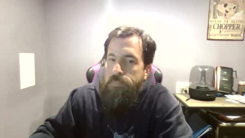 Luv2likslit online show from October 19, 8:48 am