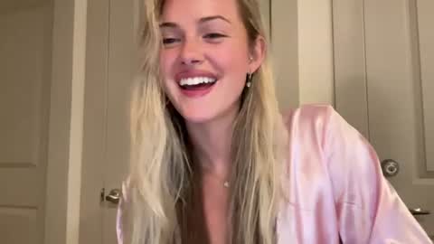 Aimee online show from July 21, 4:26 am