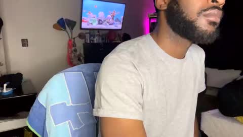 luverboi online show from December 3, 3:41 am