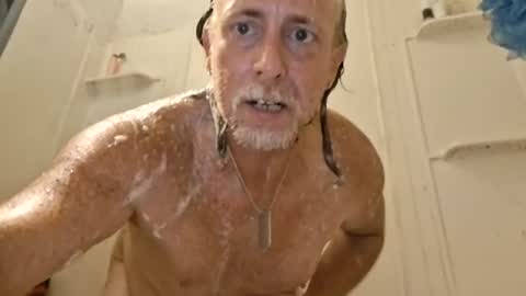 luvuwatching69 online show from August 4, 8:17 am