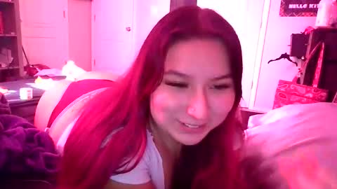 Snapshot of luvvespie chatting on November 27, 6:21 pm luvvespie online show from November 27, 6:21 pm