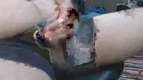 luvvslutss22 online show from October 14, 3:40 am