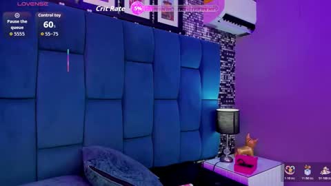 lux_bitchx online show from November 30, 3:10 am