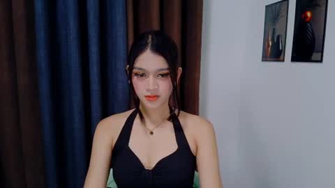 queen lux online show from July 16, 9:54 pm