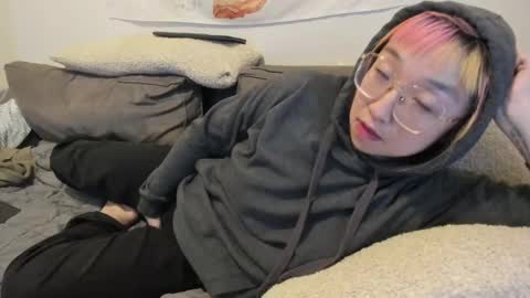 LuxGray online show from December 4, 3:15 am