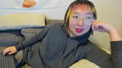 LuxGray online show from February 1, 4:14 am