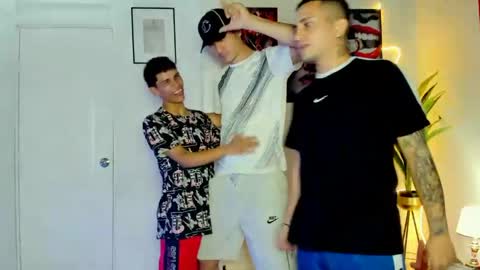 Jackson and Matt online show from April 16, 1:39 am