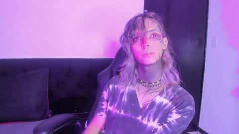 Luxiel 3 online show from November 15, 10:59 pm