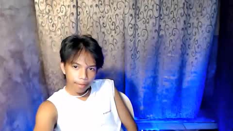 Snapshot of luxirfy_xx chatting on November 9, 6:06 pm luxirfy online show from November 9, 6:06 pm