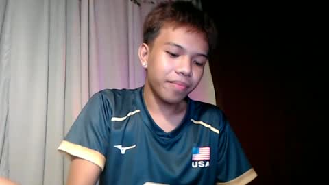 Snapshot of luxirfy_xx chatting on July 1, 4:40 pm luxirfy online show from July 1, 4:40 pm