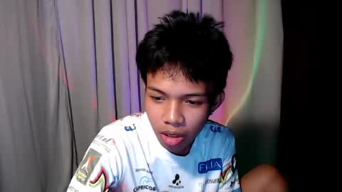 Snapshot of luxirfy_xx chatting on July 22, 4:32 pm luxirfy online show from July 22, 4:32 pm
