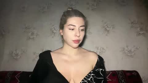 LuxSonyaStar online show from February 2, 1:21 pm