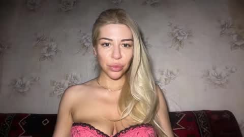 LuxSonyaStar online show from July 18, 8:12 pm