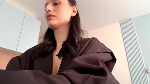 Aria online show from March 15, 10:21 am