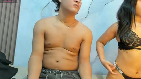 Violet and Logan online show from April 4, 6:27 pm