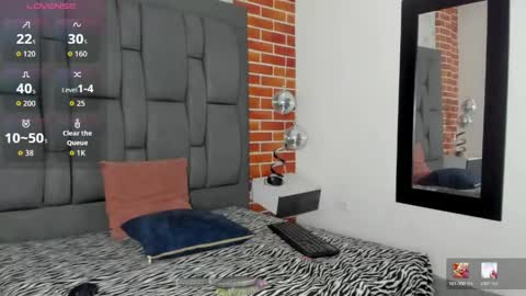 Snapshot of luxuryheavenn chatting on May 6, 8:36 pm luxuryheavenn online show from May 6, 8:36 pm