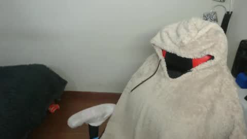 Snapshot of luz_hot_22 chatting on October 21, 2:01 am britnney online show from October 21, 2:01 am