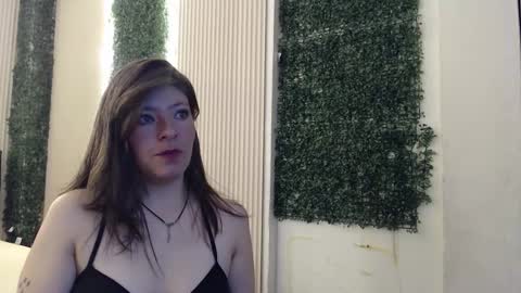 luzy online show from November 14, 11:53 am