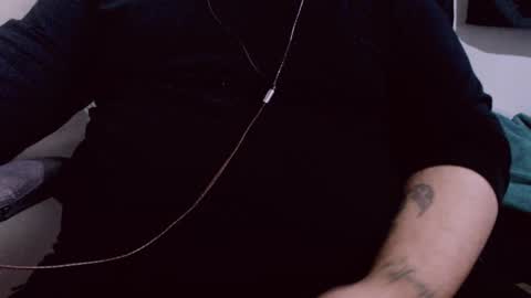 Snapshot of lvcifer_ chatting on January 28, 11:17 pm ayoo online show from January 28, 11:17 pm