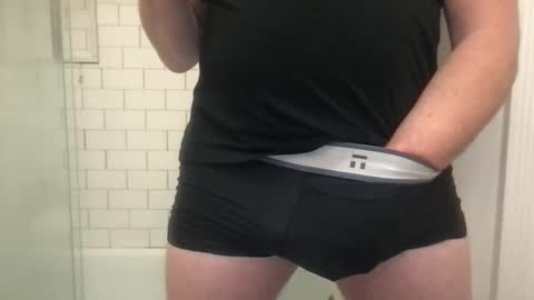 lvguynextdoor440656 online show from October 27, 9:52 pm