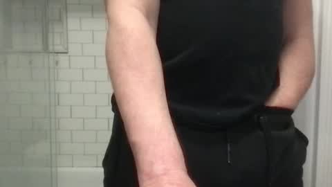 lvguynextdoor440656 online show from April 12, 3:44 am