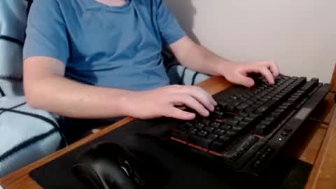 Snapshot of lxgxnd99 chatting on March 9, 1:15 pm lxgxnd99 online show from March 9, 1:15 pm