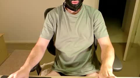 Snapshot of lxgxnd99 chatting on February 15, 9:30 am lxgxnd99 online show from February 15, 9:30 am