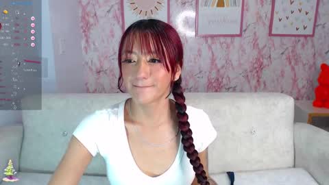 Call me Lia  online show from December 31, 11:42 am