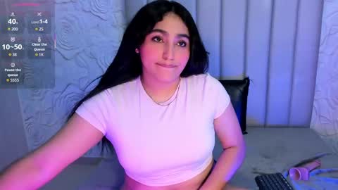 LYA DUBOIS  online show from April 16, 9:39 pm