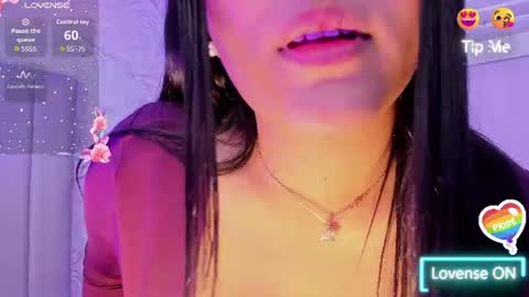 Snapshot of lya_dubois_ chatting on June 12, 8:57 am LYA DUBOIS online show from June 12, 8:57 am
