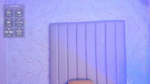 Snapshot of lya_dubois_ chatting on July 18, 9:02 am LYA DUBOIS online show from July 18, 9:02 am