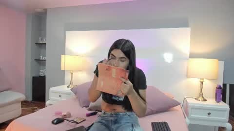 Lyaa Sweet online show from June 22, 3:25 am