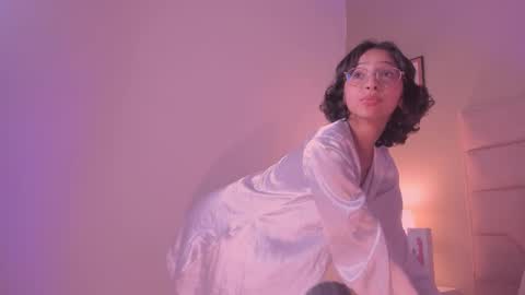 Lya Lee online show from January 16, 8:35 pm