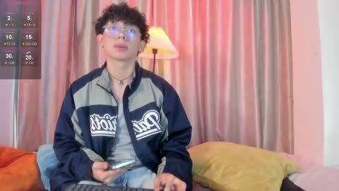 Lyan online show from May 3, 6:14 pm