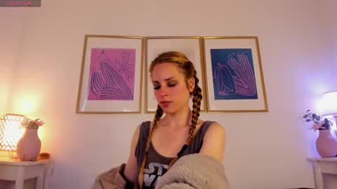LYA online show from May 30, 11:40 am