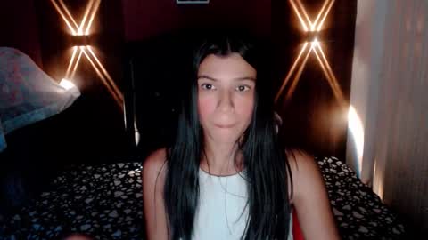 lyanamerry03 online show from September 22, 10:45 pm