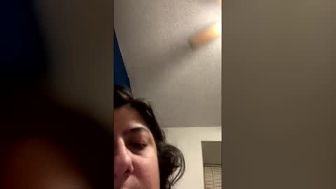 lydiasheer online show from March 29, 11:32 am