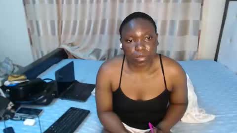 lyiajee online show from September 30, 7:46 am