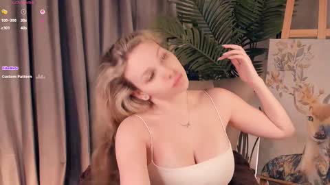 simply Eliza  online show from February 6, 10:18 am