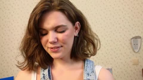 hi im Lyle online show from December 2, 6:52 am