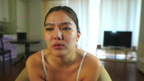 hi im Lyle online show from April 8, 6:13 am