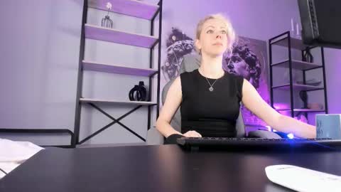 Lylith Skye NO NUDE model online show from September 11, 10:48 am