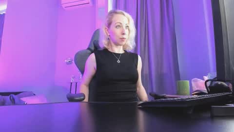 Lylith Skye NO NUDE model online show from September 21, 10:50 am